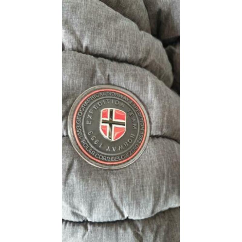 Geographical NORWAY nieuw donjas maat 146-152