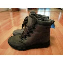 NIEUW! Wandelschoenen echt leer maat 36