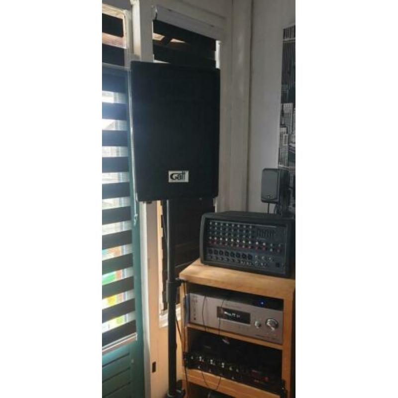 Skytec 8 kanaals mengversterker