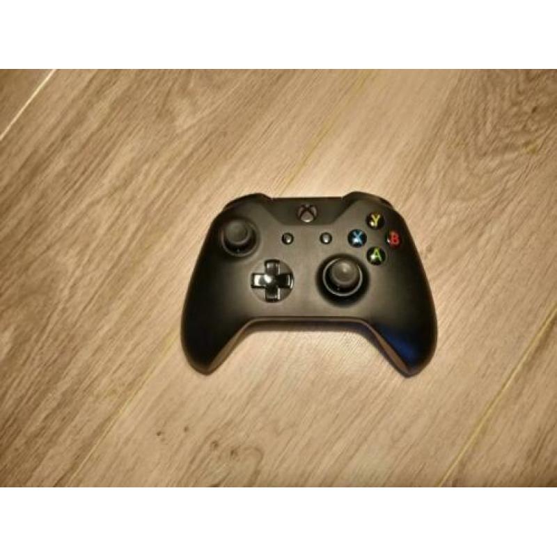 Xbox One X 1TB