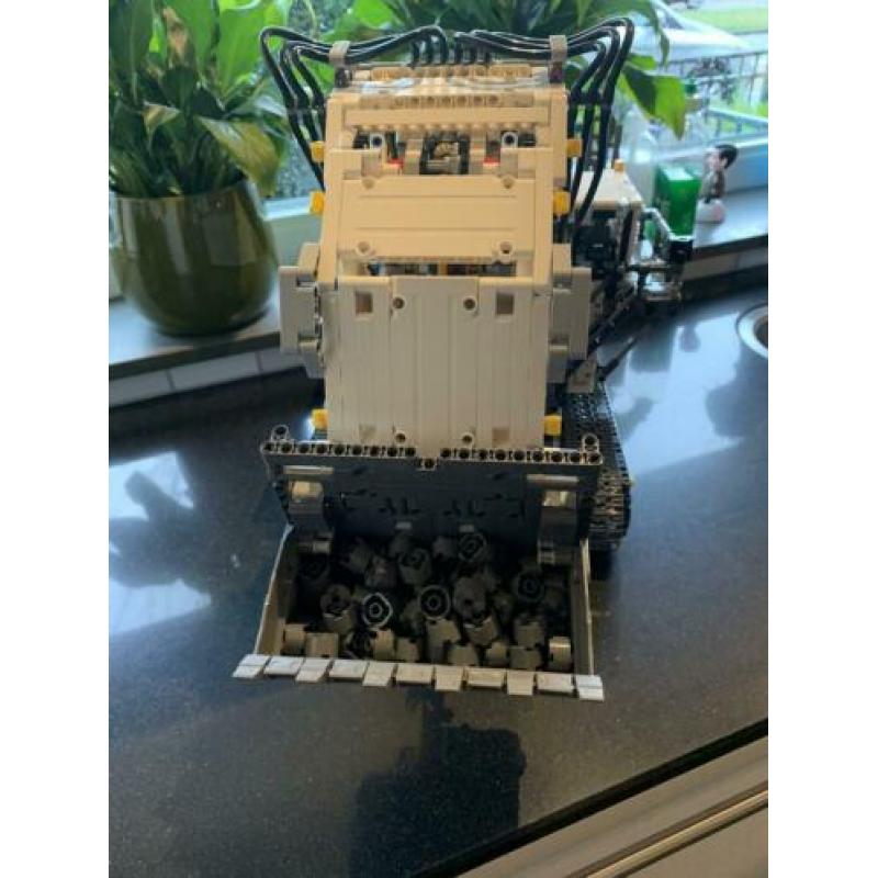 Lego Technic 42100 Liebherr R9800 Excavator