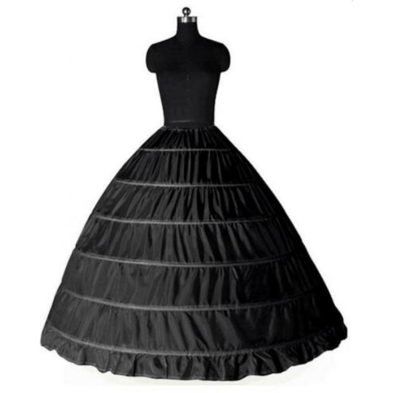 Zwarte Hoepelrok zwart 3 rings Gothic Victoriaans theater