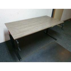 Uitverkoop!! Slingerbureau / verstelbare bureau voor €55,-
