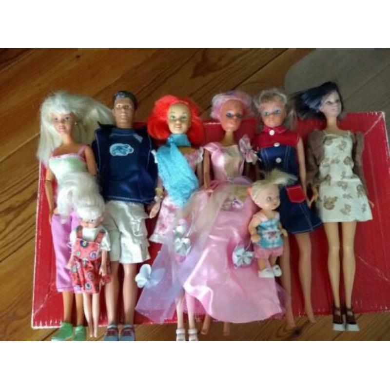 Barbie + kleding + accessoires