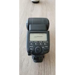 Canon Flitser 580 EX II Speedlite.