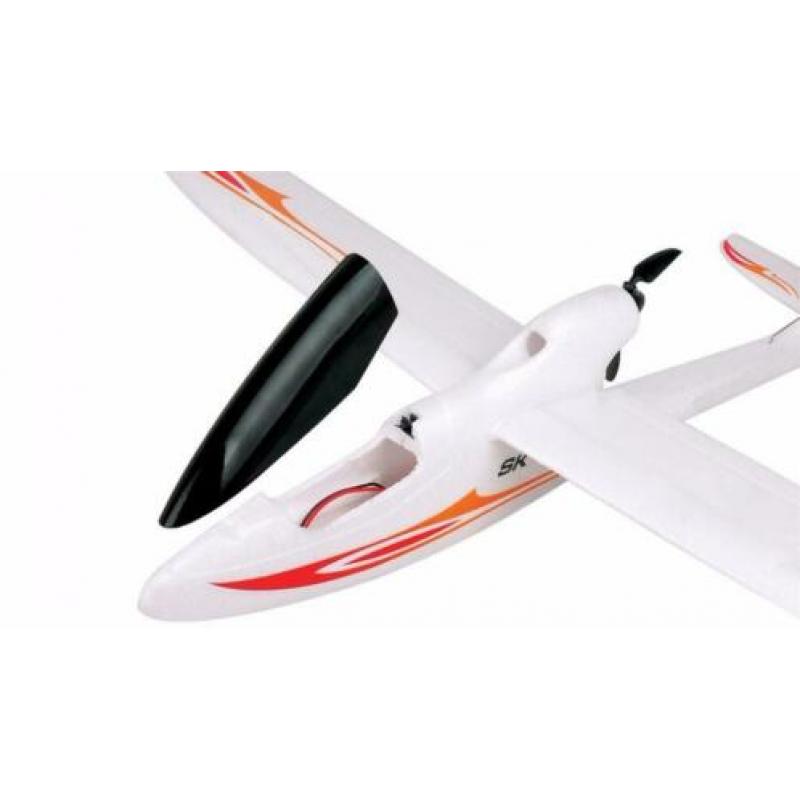 3 kanaals RC vliegtuig Sky Runner V2 2,4 GHz SW 700mm R