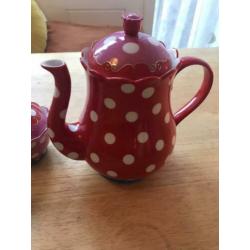 Oilily servies