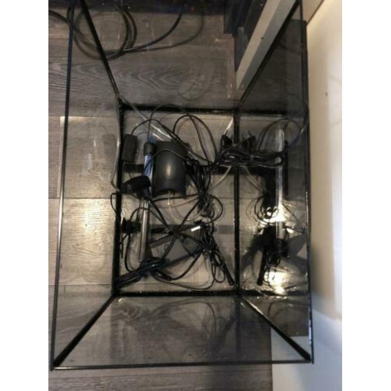 50 liter aquarium te koop met toebehoren