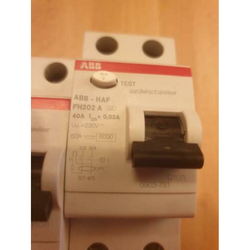 ABB HAF aardlekschakelaar FH202A, 6st beschikbaar