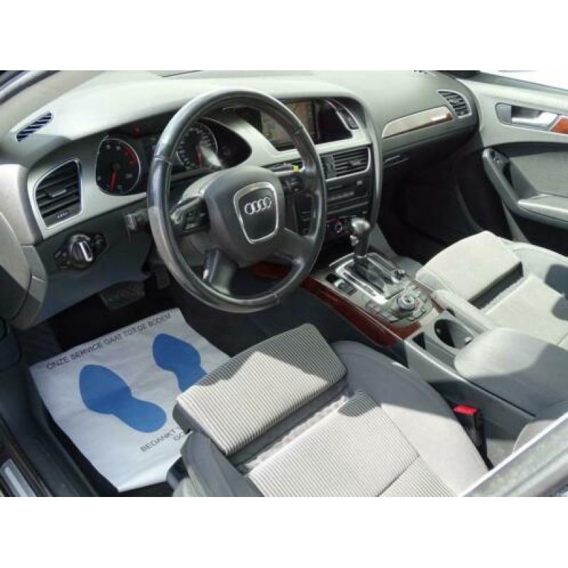 Audi A4 2.0 TFSI Quattro S-Line Automaat 211pk - Navi- ECC-