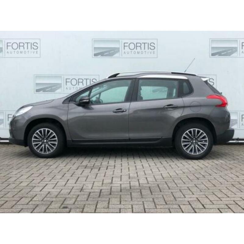 Peugeot 2008 1.2 PureTech Active Geen import/ Navi/ Pano/ PD