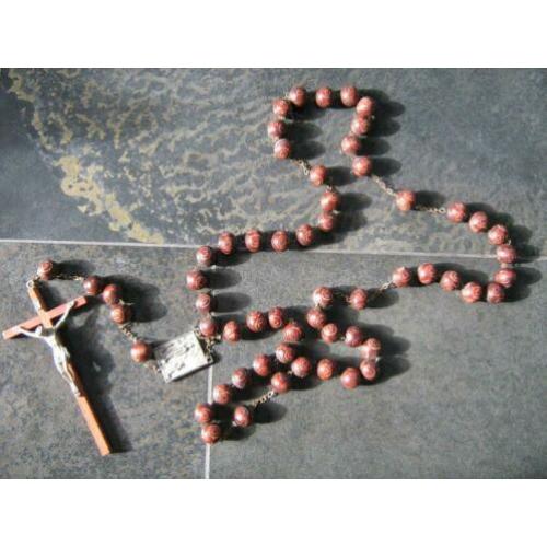 rozenkrans religie geloof bidden pater monnik roos kruis