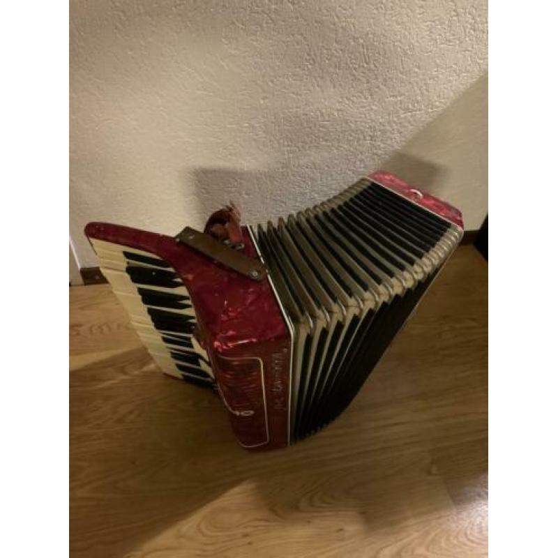 Te koop accordion