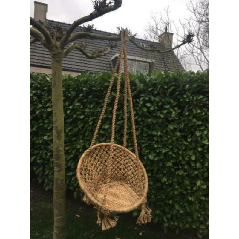 Hangstoel, zo goed als nieuw