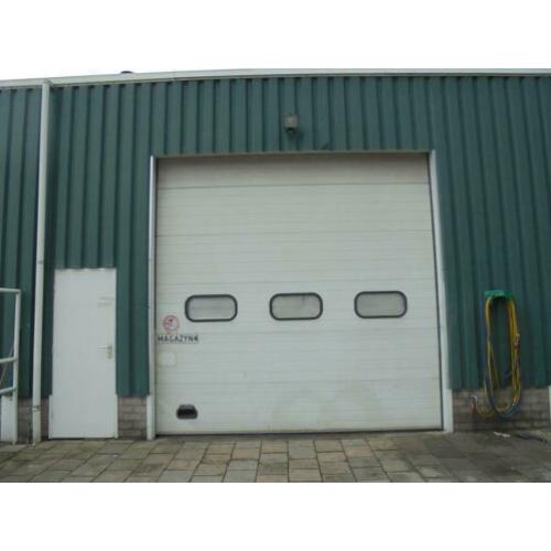 Te Huur: 130m2 Bedrijfsruimte incl verdiepingsvloer