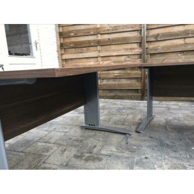 Groot hoekbureau