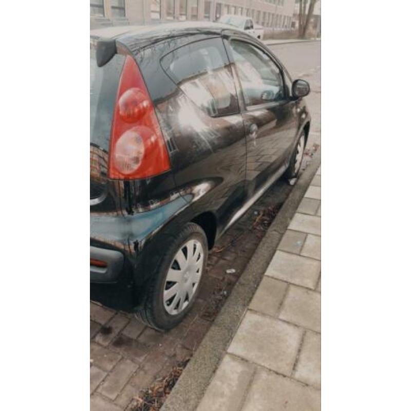 Peugeot 107 1.0 12V 3DR 2008 Zwart