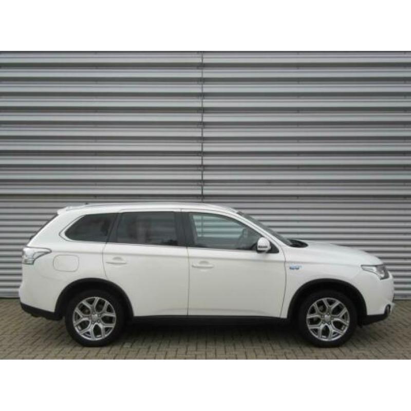 Mitsubishi Outlander 2.0 PHEV Business Edition X-Line | incl