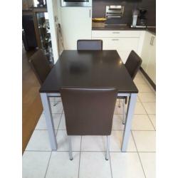 Keukenset tafel met 4 stoelen kleur donkerbruin
