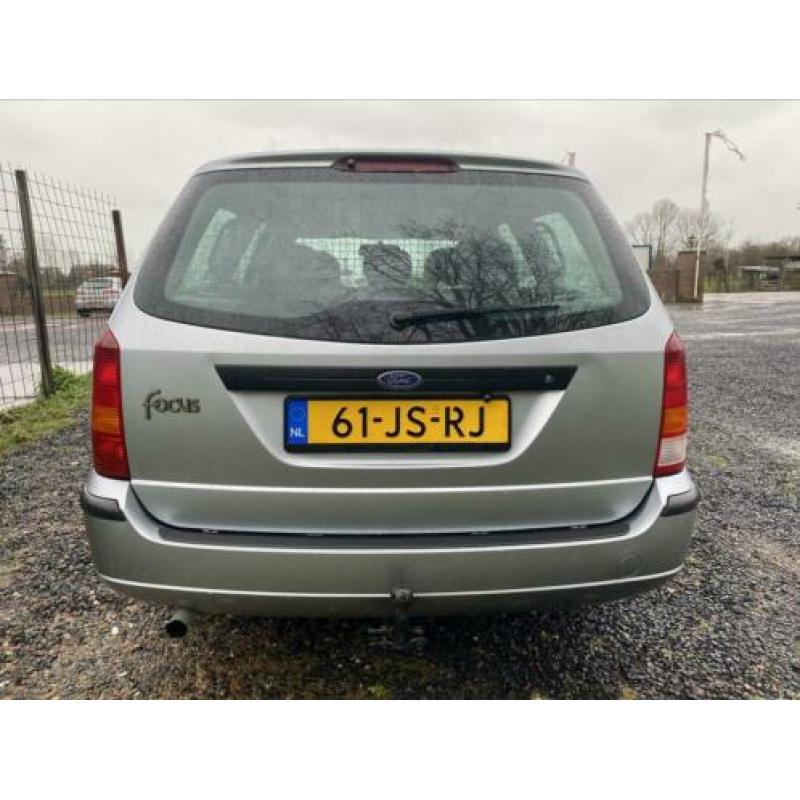 Ford Focus 1.6 I Wagon 2002 Grijs