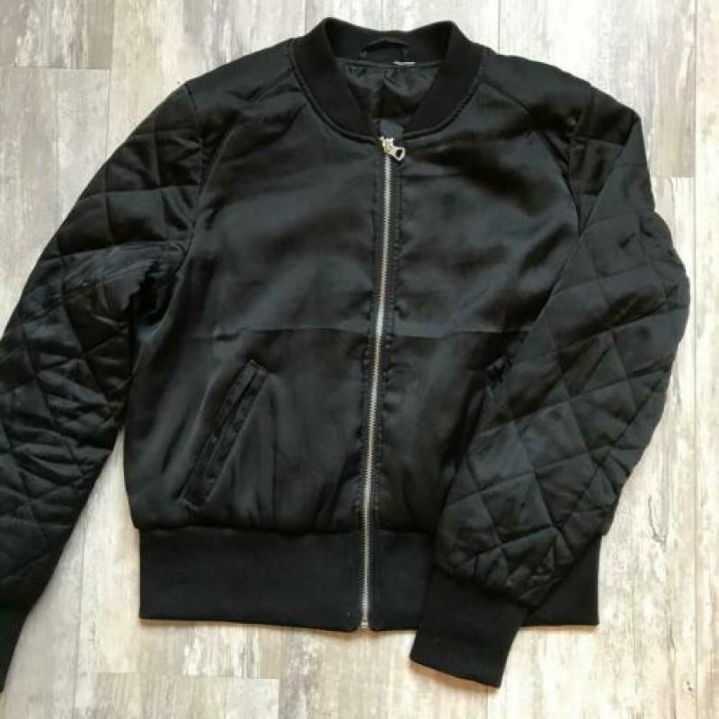 Zwart vest bomberjack | H en M | Maat S (36)