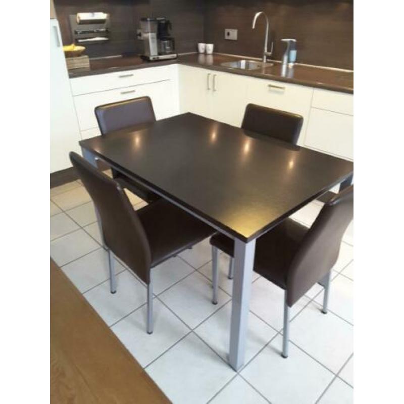 Keukenset tafel met 4 stoelen kleur donkerbruin