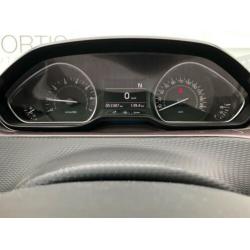 Peugeot 2008 1.2 PureTech Active Geen import/ Navi/ Pano/ PD