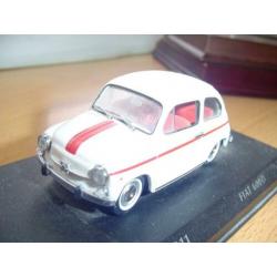fiat 600 D . modelauto