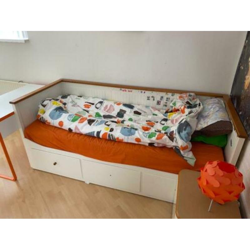 Uitschuifbed Ikea Hemnes