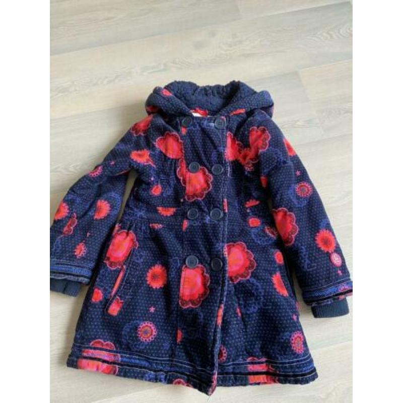 Winterjas mt 110 met capuchon meisjes