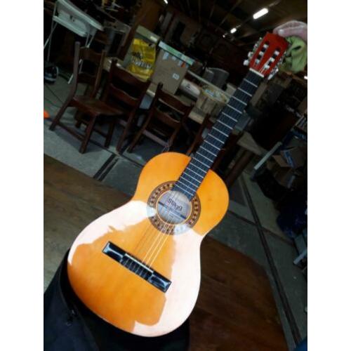 Gitaar. Merk Stagg.