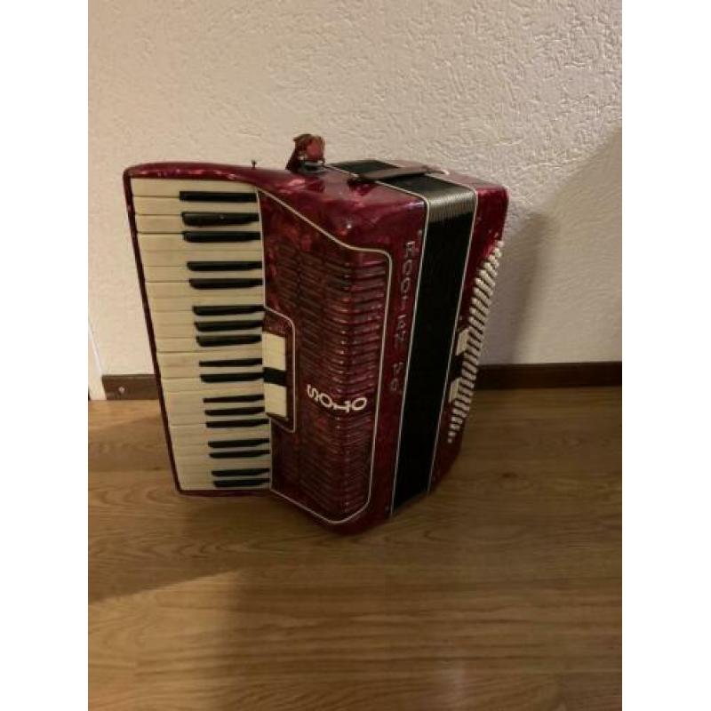 Te koop accordion
