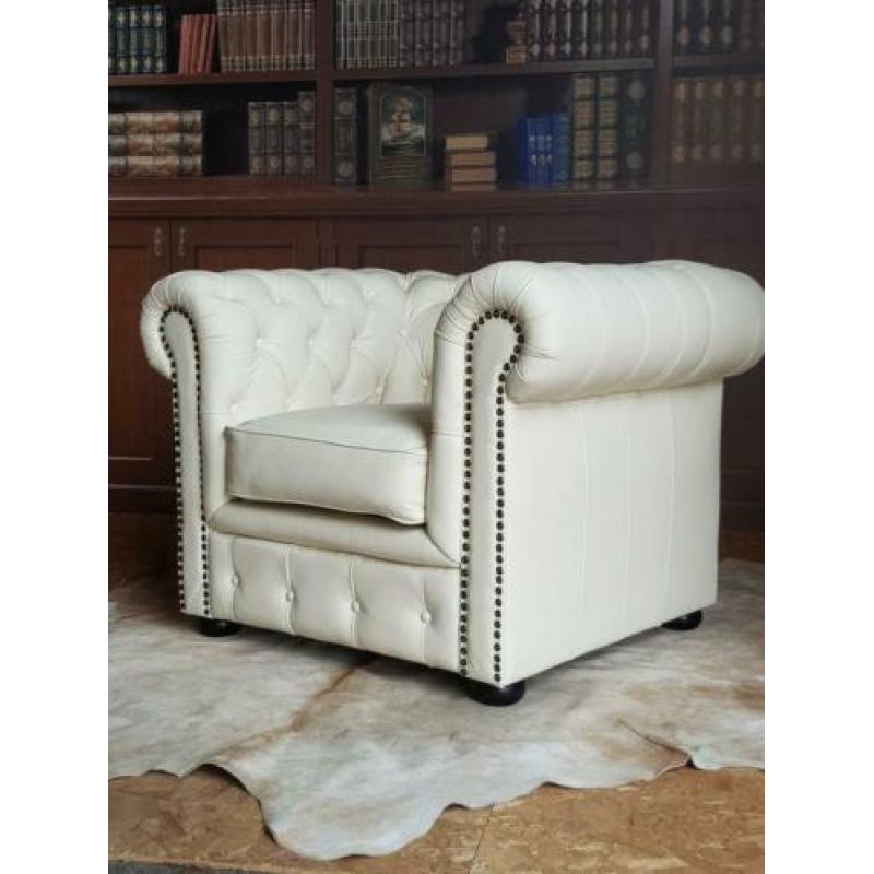 50% opruimings korting nieuwe ivory leder Chesterfield
