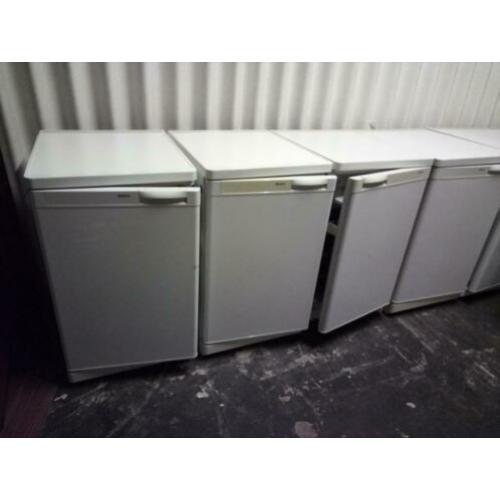 4x Bosch tafel koelkast met ingebouwde vriezer A-klasse+stil