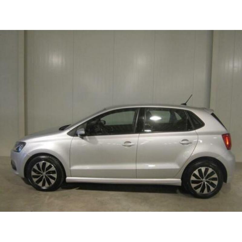 Volkswagen Polo 1.4 TDI 5Drs BlueMotion HighLin € 8.995,00