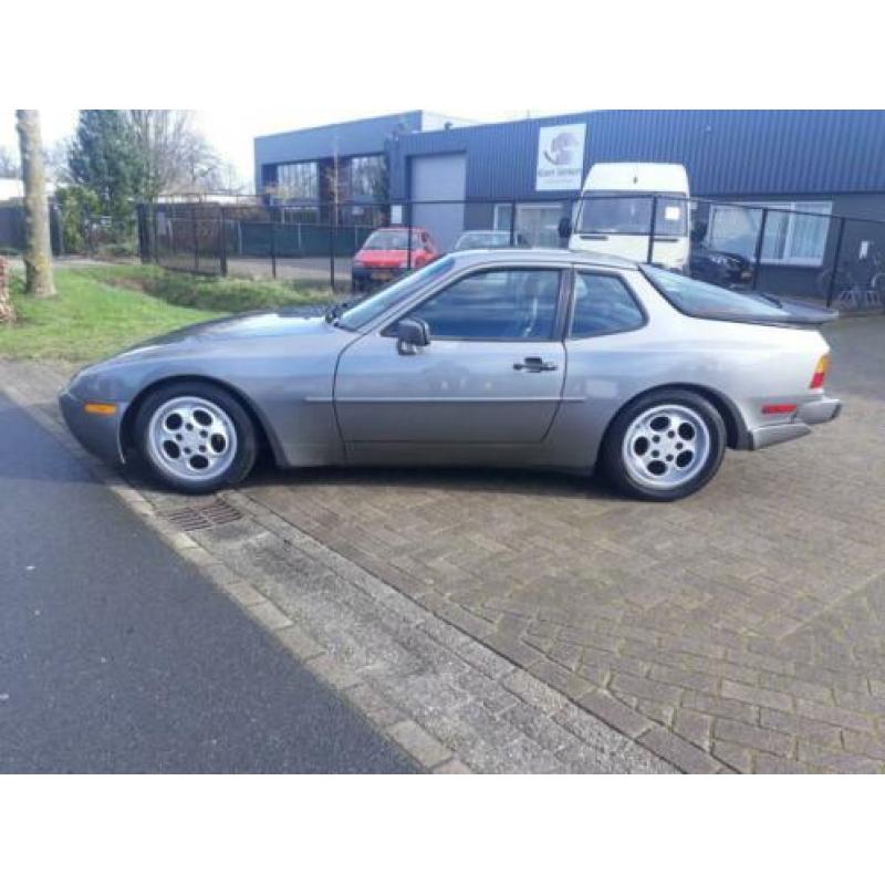 Nette Porsche 944 2.5 Turbo Targa van bouwjaar 1989!