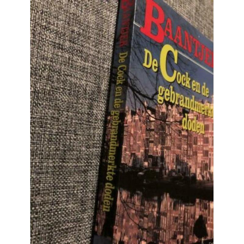 Baantjer 61 - De Cock en de gebrandmerkte doden (zgan)
