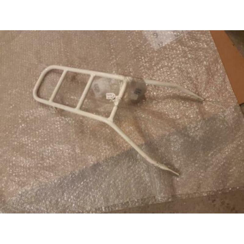 Bagagedrager van een scooter / brommer (merk? model?)