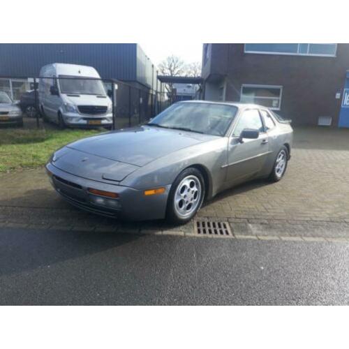 Nette Porsche 944 2.5 Turbo Targa van bouwjaar 1989!