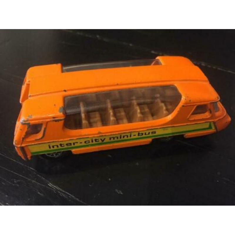 oud speelgoed-Corgi city tour bus; jaren 70