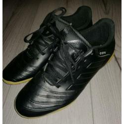 Adidas copa 18.4 indoor maat 43 1/3