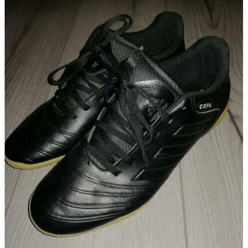 Adidas copa 18.4 indoor maat 43 1/3