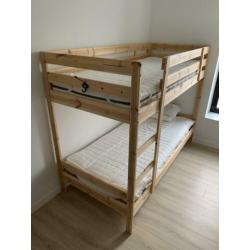 IKEA Mydal stapelbed van hout met 2 matrassen