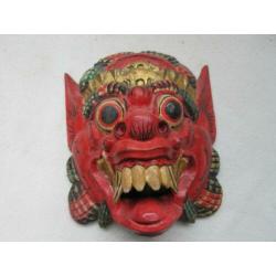 wandbord drakenmasker van hout