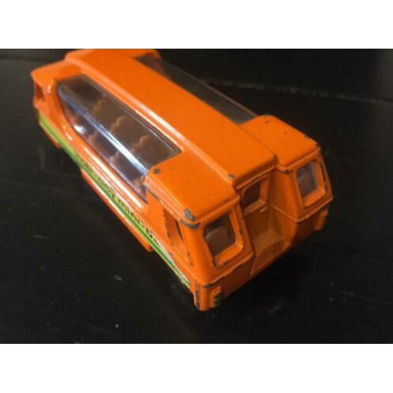 oud speelgoed-Corgi city tour bus; jaren 70