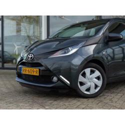 TOYOTA Aygo 1.0 VVT-i x-play Airco/Parkeerhulpcamera