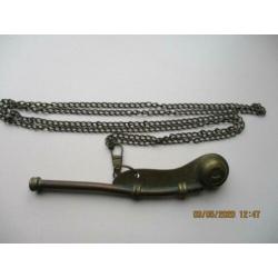 Shell oud bootsman fluitje met ketting