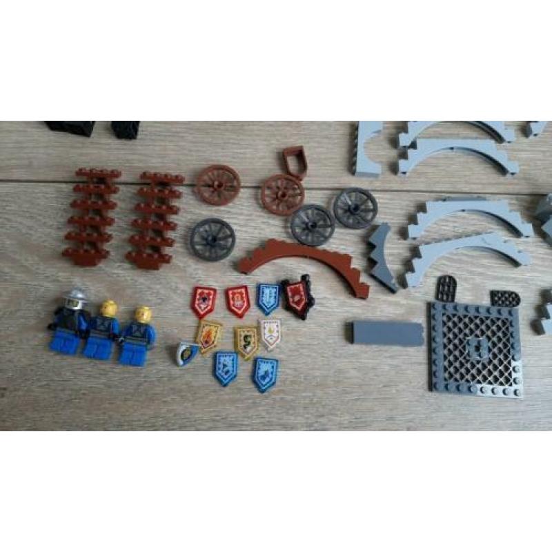 Lego kasteel blokjes en poppetjes en meer
