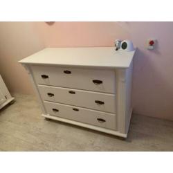 Mooie landelijke commode