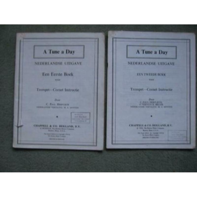 A tune a Day 1 & 2. / Kopertriptiek 1 en 2 - Trompet.